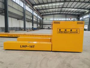 南亞客戶定制兩臺載重16噸帶液壓升降無軌電動平車